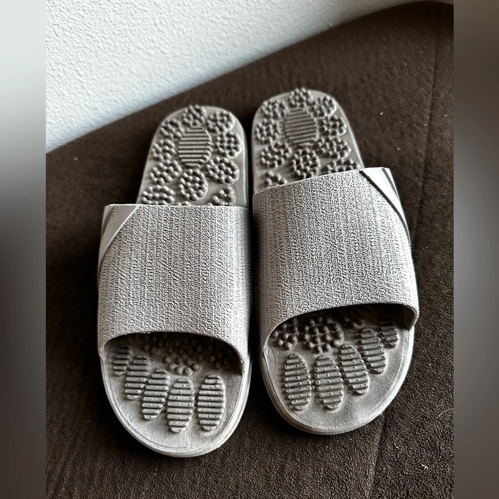 Massage sandals size 44-45 - Picture 1 of 3